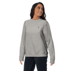 OT Essential Autumn Pullover, Vorderansicht weibliches Model trägt simplen Grauen Pullover